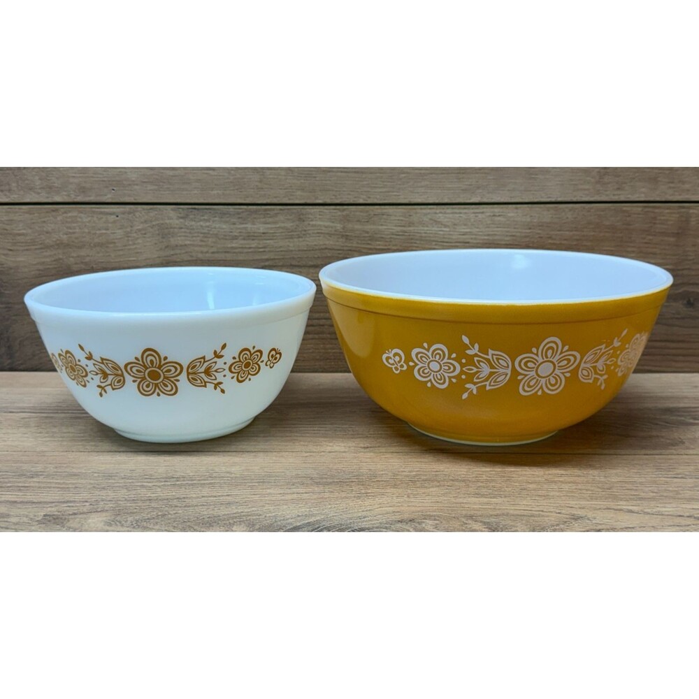 Vintage Pyrex Butterfly Gold Glass Nesting Mixing Bowl Set 402, 403 - Set of 2